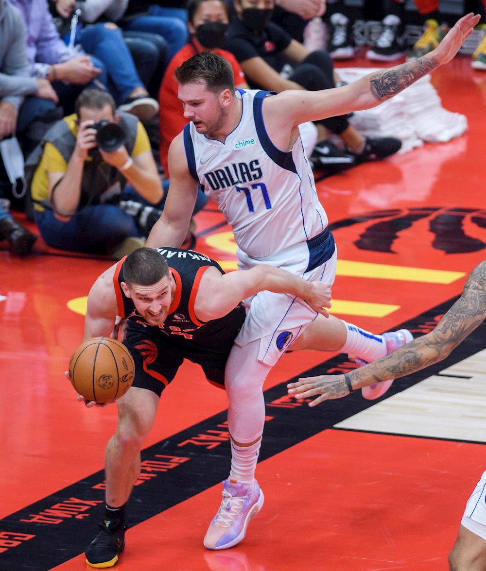 105-99. El esloveno Doncic brilla en el triunfo de Mavericks ante Kings