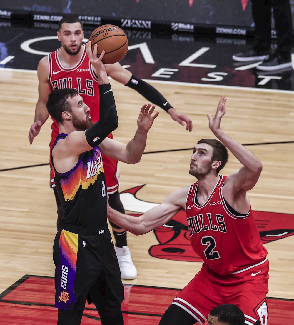 Ante los Trail Blazers, Kaminsky logra marca en puntos y los Suns logran su sexto triunfo seguido