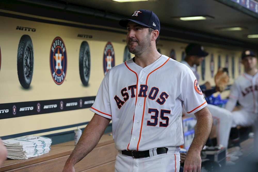 Verlander luce en buena forma tras la cirugía del codo