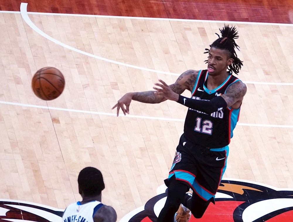 125-118. Morant y Clarke protagonizan remontada y victoria de Grizzlies