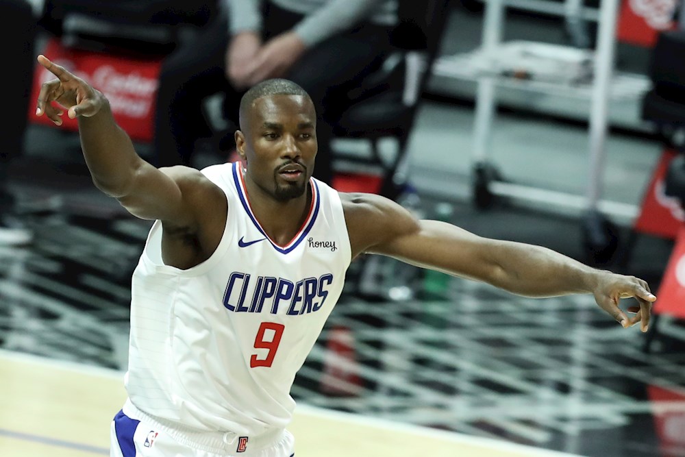 97-91: Ibaka vuelve con los Clippers y los Mavericks caen de nuevo sin Doncic