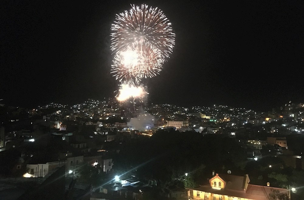 Tania Libertad cierra el Festival Cervantino con homenaje a Armando Manzanero