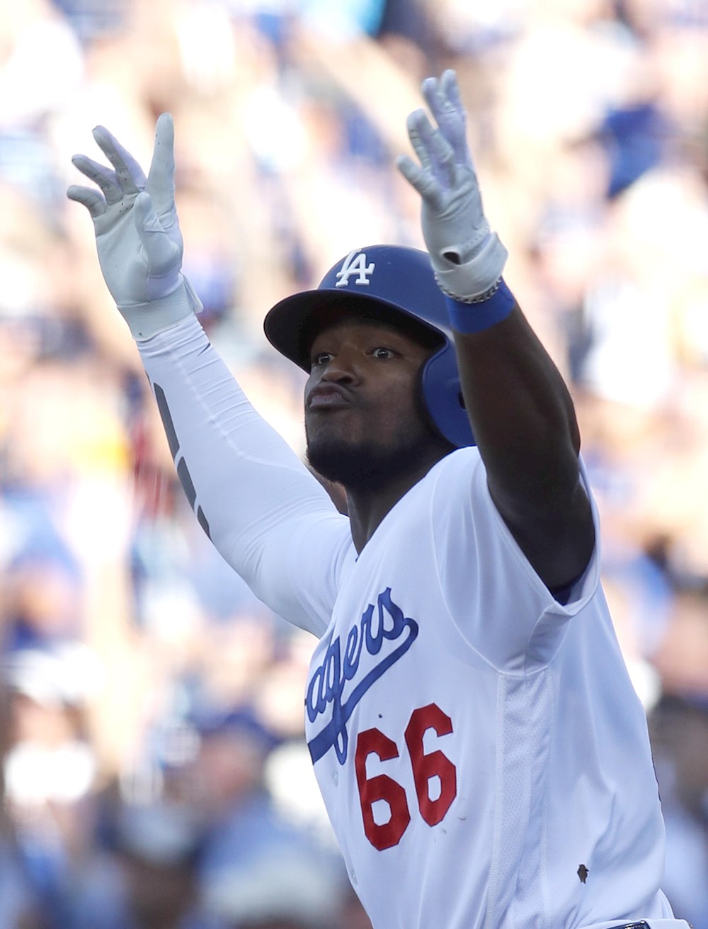 Beisbolista cubano Yasiel Puig gana el premio “Defensivo del año” en México