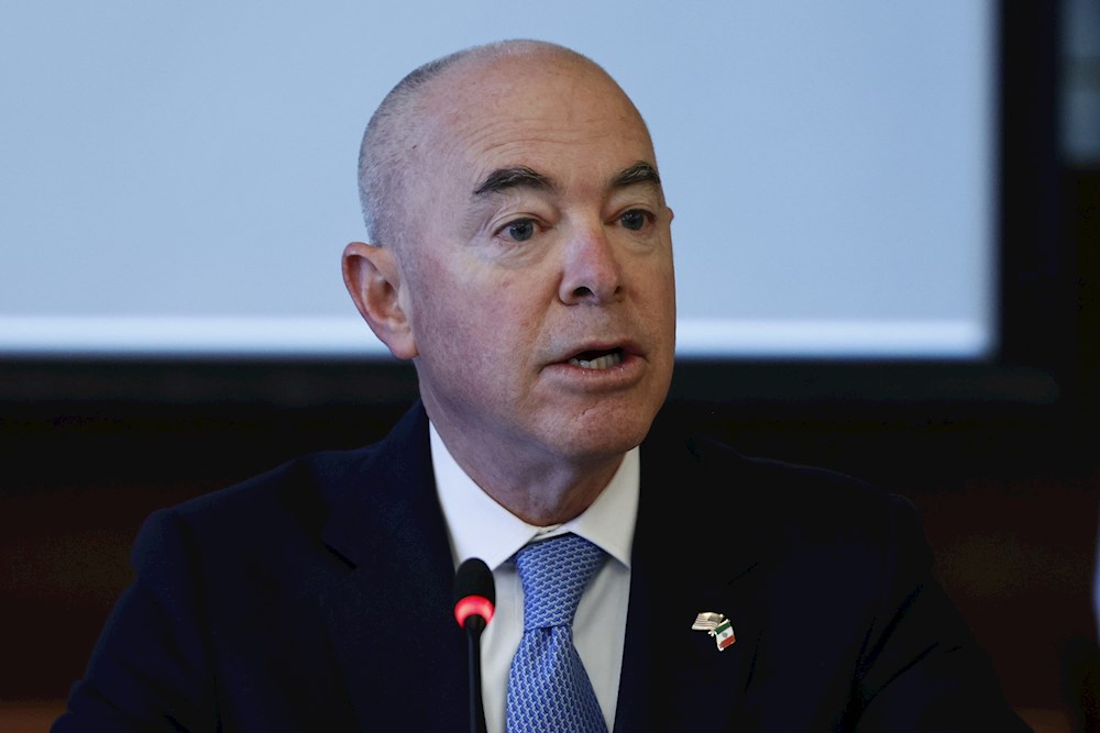 Senadores republicanos interpelan a Mayorkas sobre inmigración