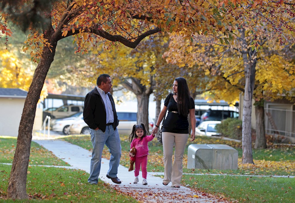 Hombre de EEUU paga deudas a familias en Navidad por tercer año consecutivo