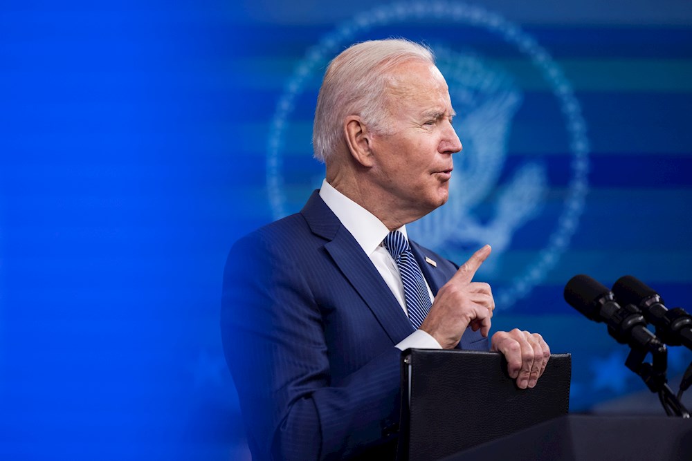 Biden afirma que los supermercados de EEUU estarán “abastecidos” en Navidad