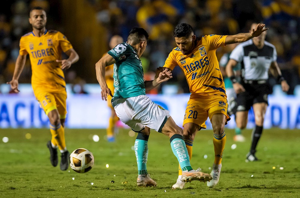 El paraguayo Carlos González comanda remontada de Tigres en las semifinales