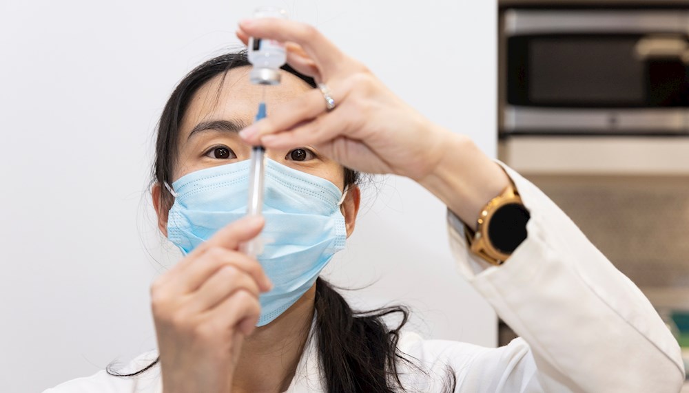 Ómicron será la variante predominante en EE.UU. en las próximas semanas