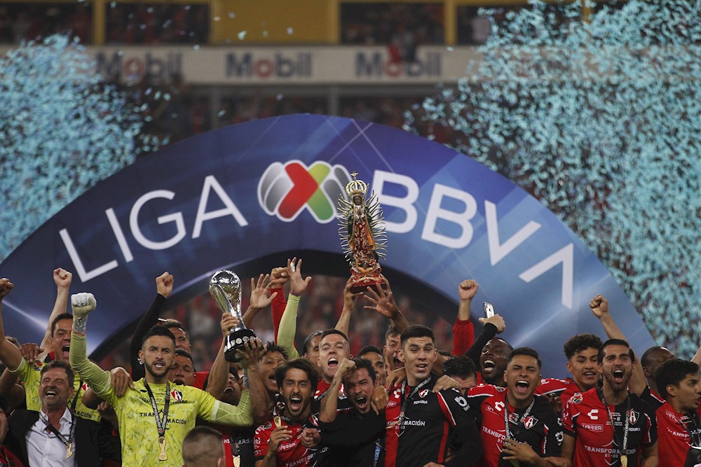 El colombiano Camilo Vargas se agiganta y le da al Atlas el título