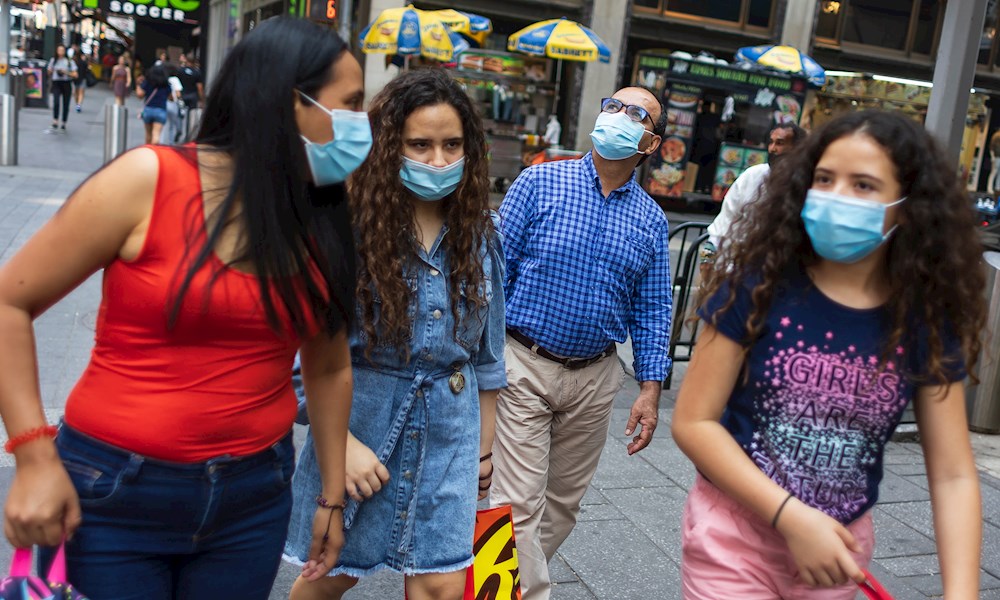 Nueva York asigna 65 millones de dólares para aplicar mascarilla obligatoria