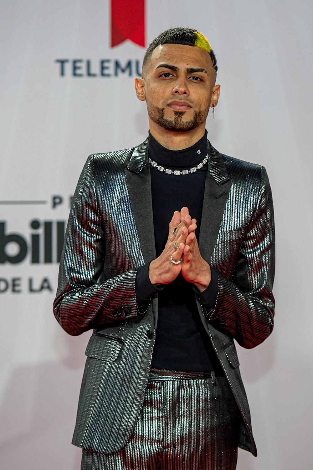 Omy De Oro lanza remezcla de tema “Mood” junto a Nio García y Jay Wheeler