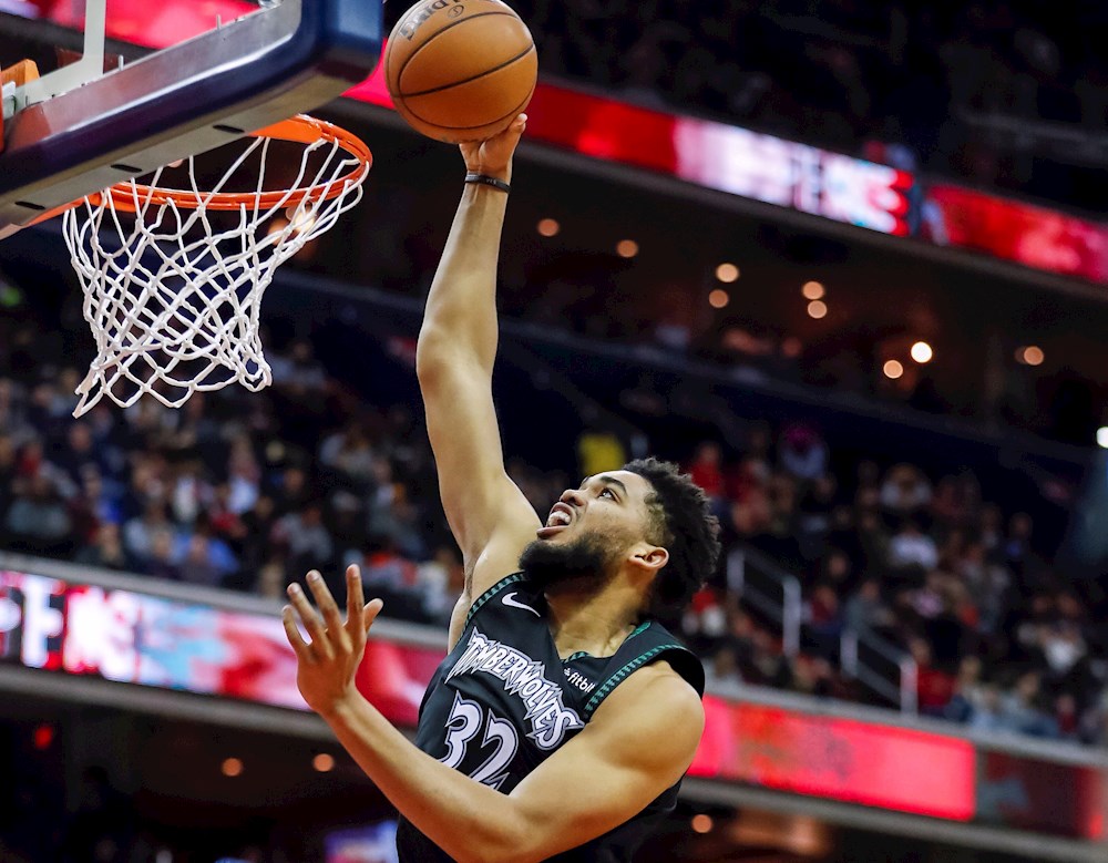 Los Timberwolves llegan a cuatro triunfos consecutivos al pasar sobre los Mavericks