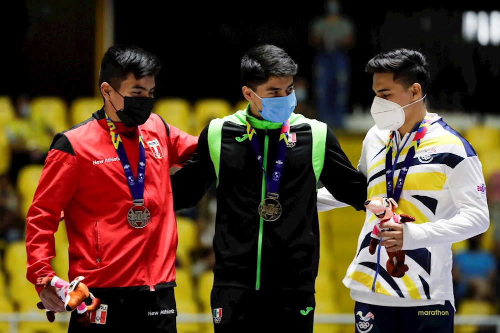 Ana Guevara presume que México superó expectativas de oros ganados en Cali