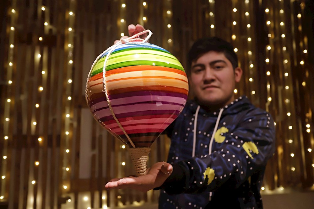 Esferas de Chignahuapan, tradición mexicana que decora la Navidad del mundo