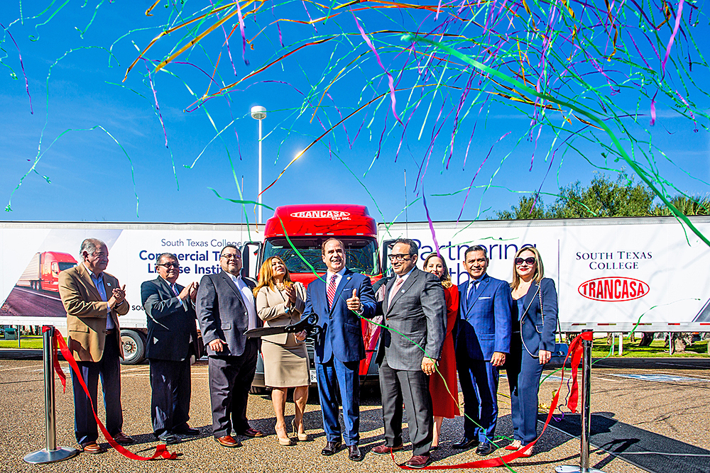 STC y Trancasa anuncian programa de licencias comerciales de manejo