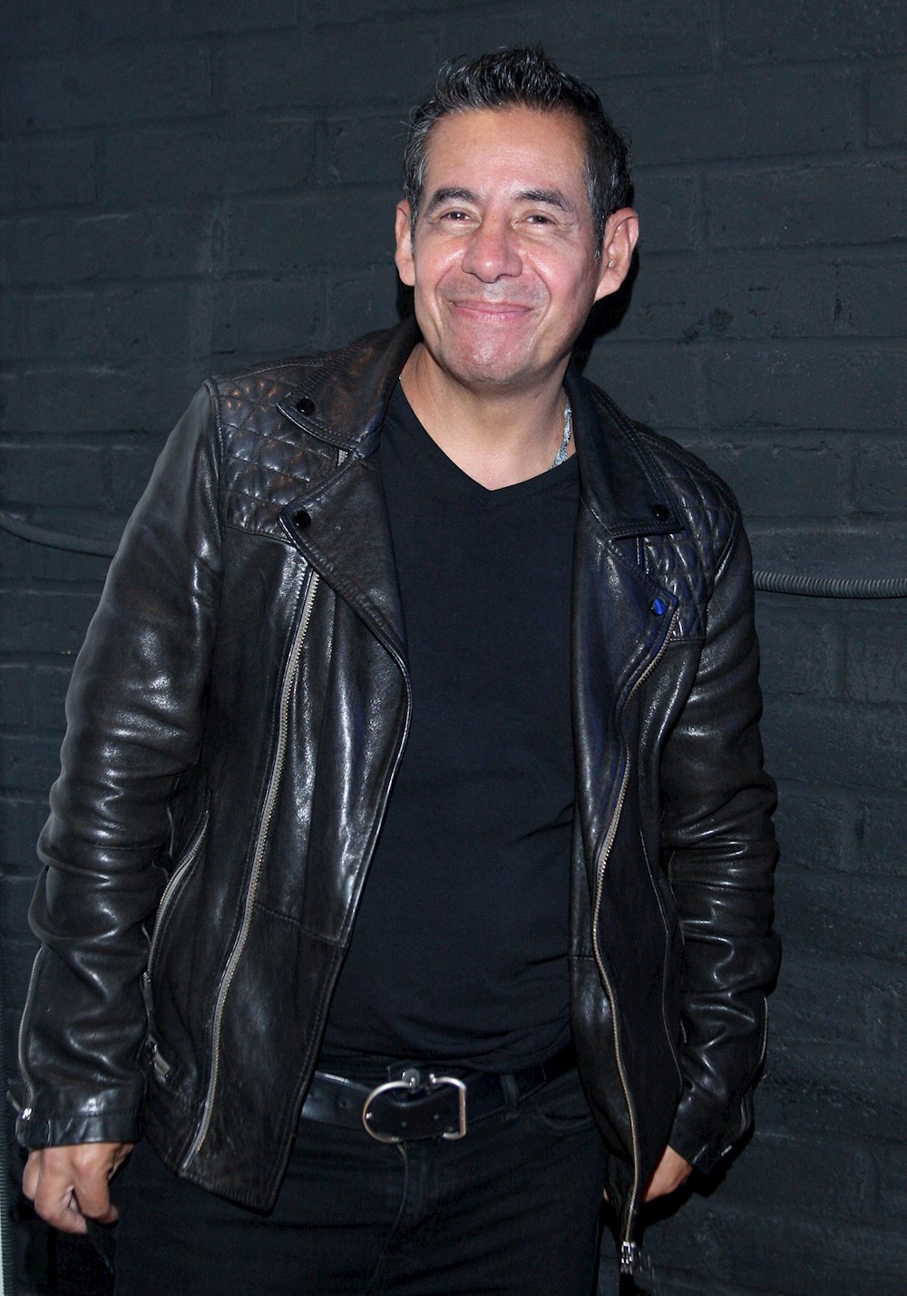 Yordi Rosado explora sus intereses a través del pódcast “De todo un mucho”