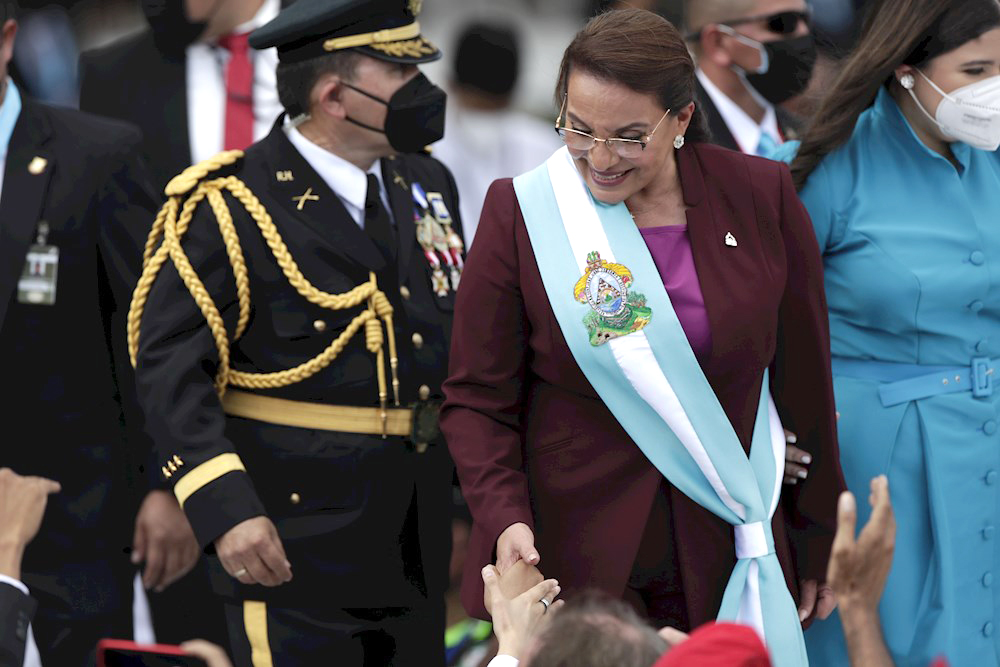 México asegura que “el pueblo vence” con la investidura de Castro en Honduras