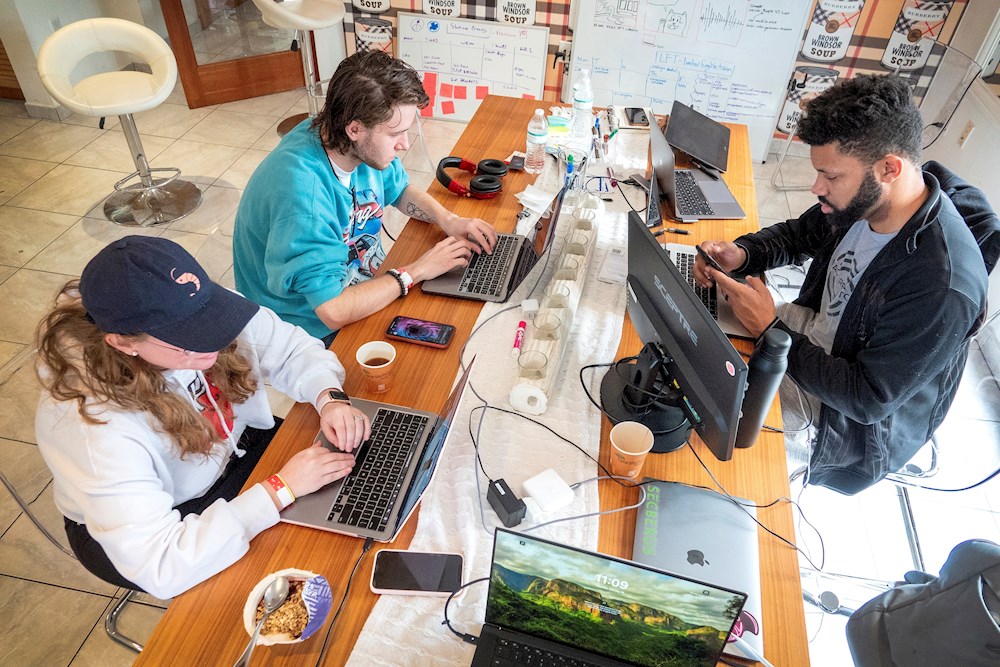 Desarrolladores se congregan en la Miami Hack Week para “construir el futuro”