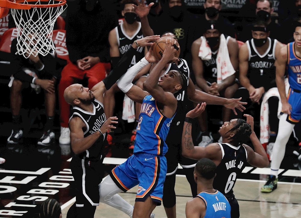 Los Bucks vapulean a los Warriors y los Grizzlies suman 11 victorias seguidas