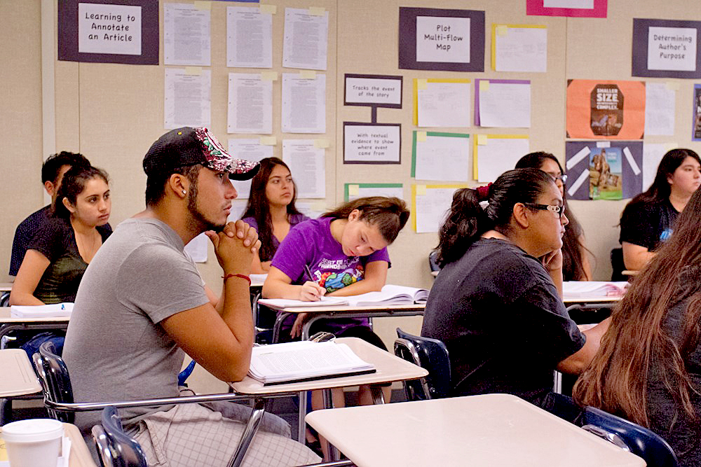 Vence el lunes 31 plazo para pedir becas universitarias para inmigrantes