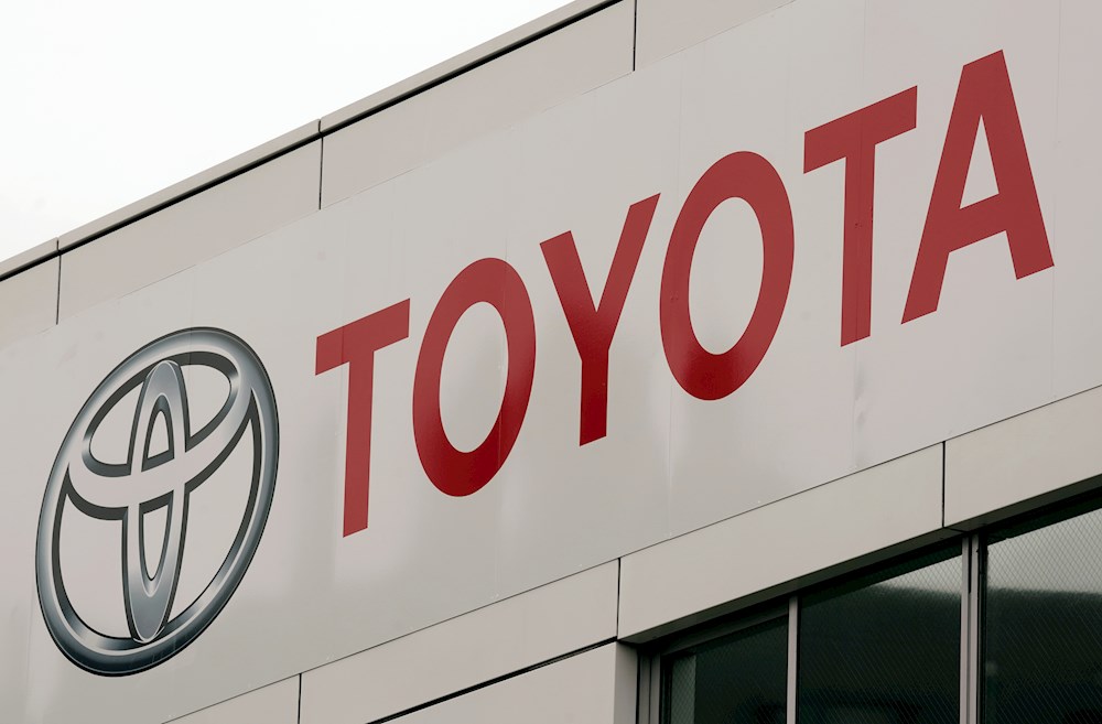 Toyota se convierte por primera vez en el líder de ventas de coches en EE.UU.