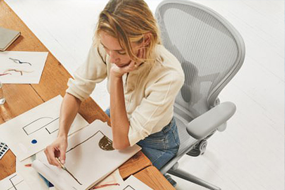 Las ventajas de usar sillas ergonómicas en los tiempos de home office