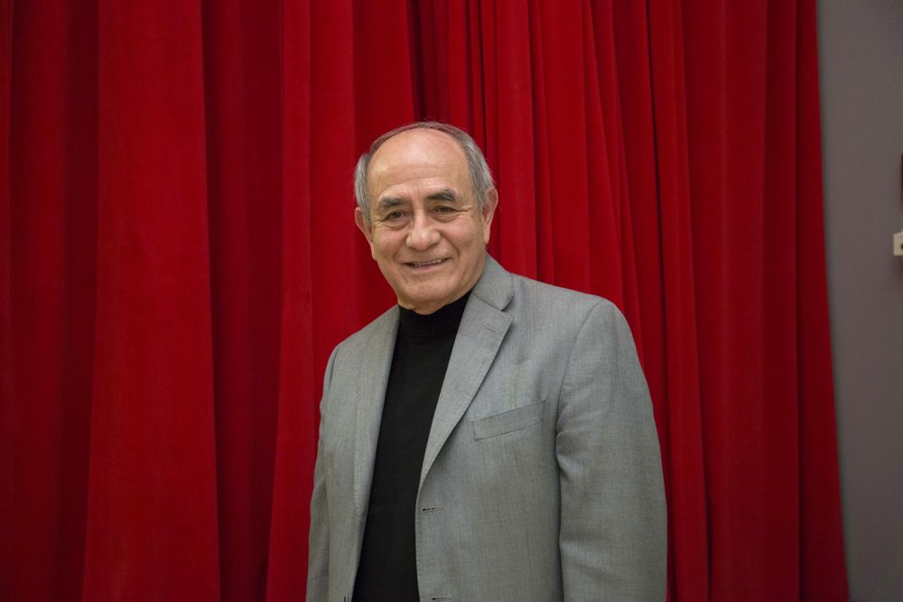 La lucha de un colombiano por hacer de Chicago la meca cultural latina