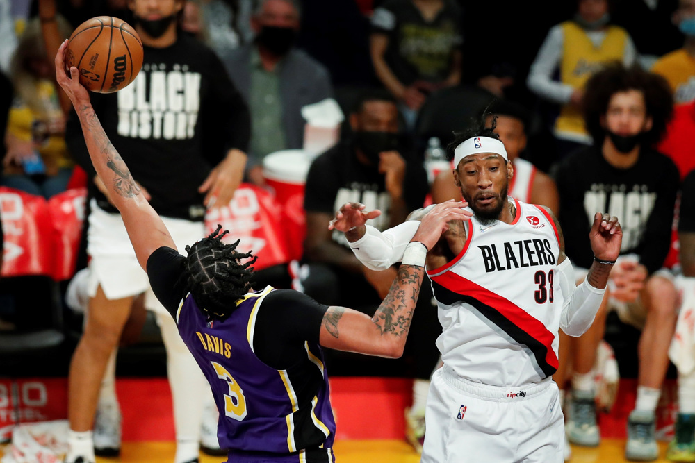 99-94: Carmelo y Davis reducen a los Blazers mientras esperan a LeBron