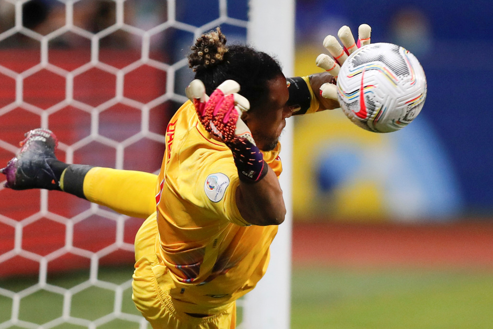 El peruano Gallese mantiene su portería a cero y abre su MLS con triunfo