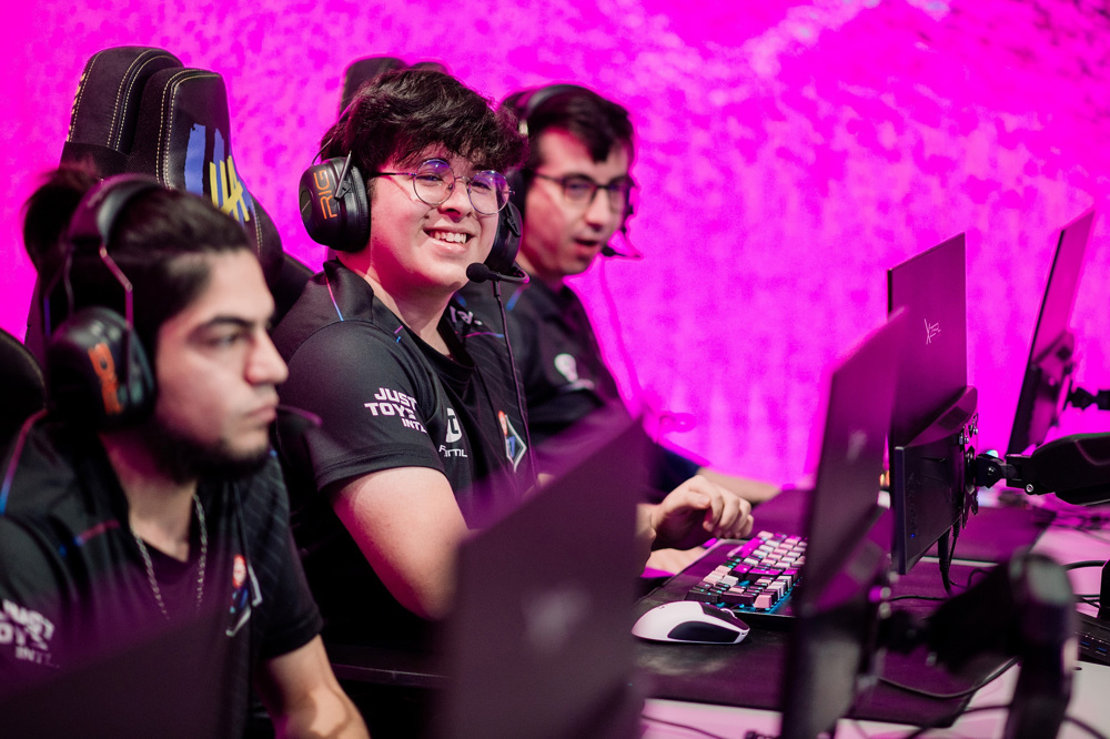 Rainbow7, la segunda semana como líder en Liga latina de League of Legends