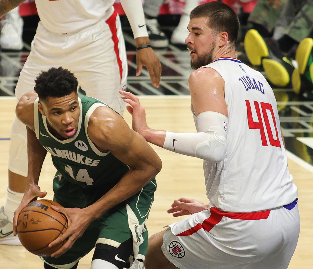 113-137: El debut de Powell en los Clippers no impide el paseo de los Bucks