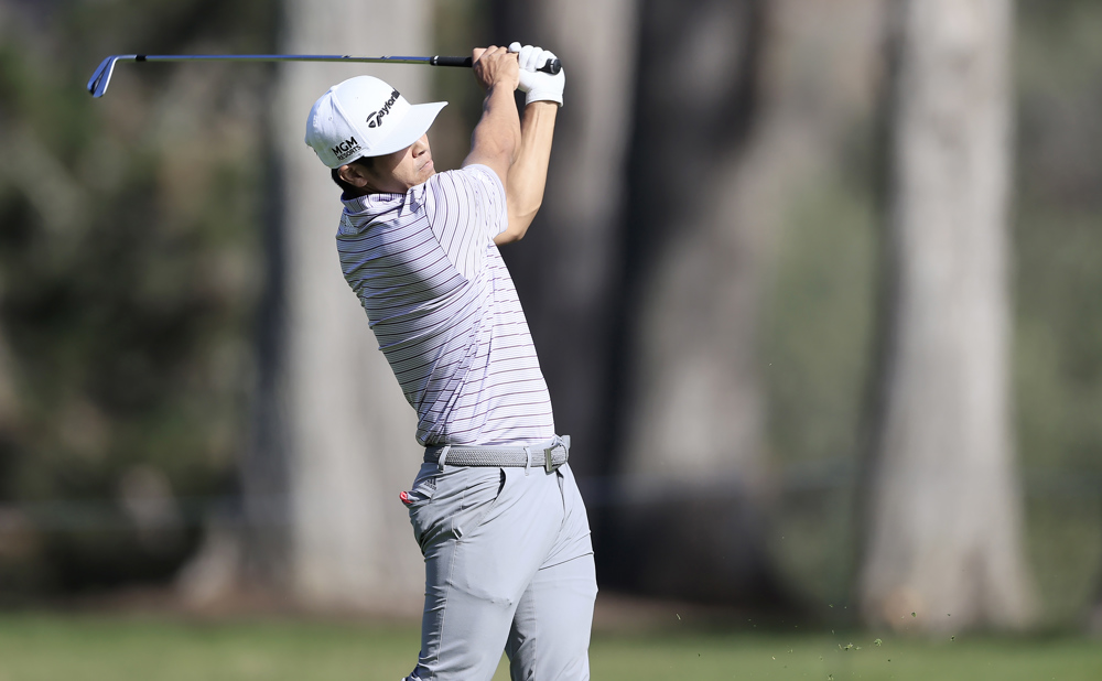 El estadounidense Kitayama encabeza por sorpresa la clasificación