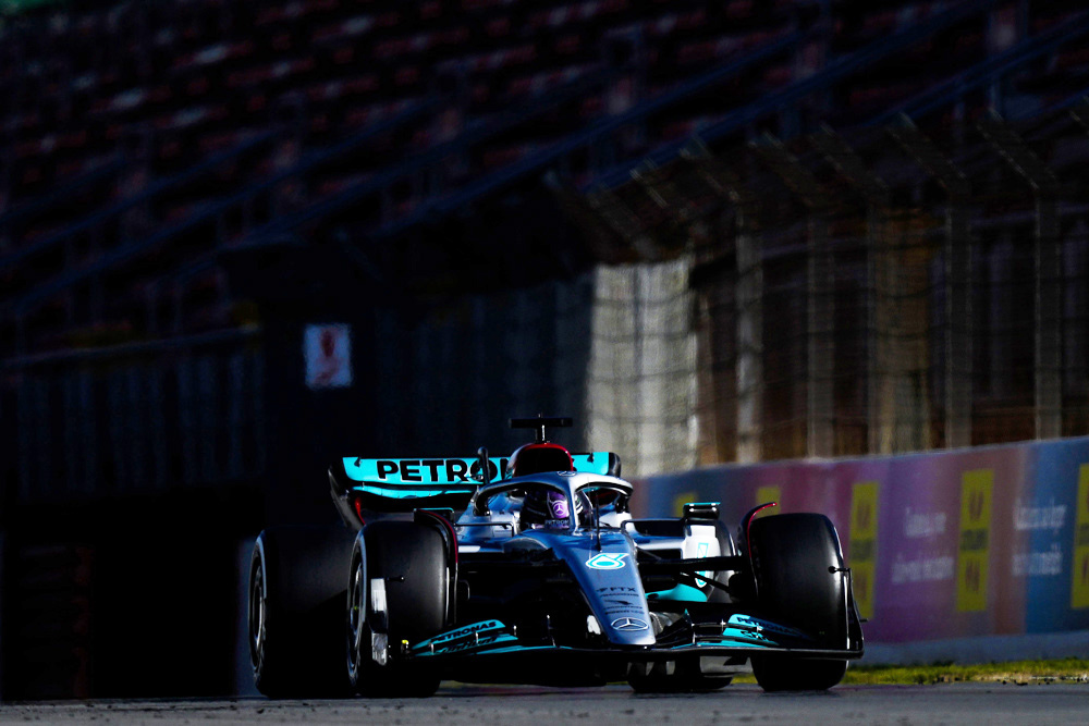 Ricciardo, el más rápido de la sesión matinal; Sainz, el más sólido