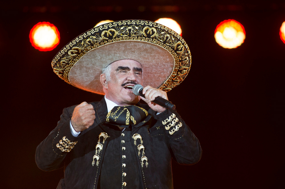 Premio lo Nuestro reconocerá a Maluma y rendirá homenaje a Vicente Fernández