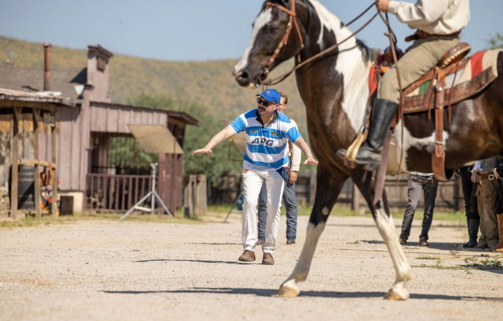 Inmigrante argentino logra estrenar en EEUU el filme al que dedicó 23 años