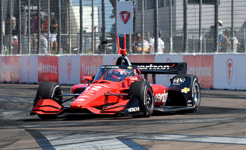 McLaughlin triunfa por delante de un gran Álex Palou, de décimo a segundo