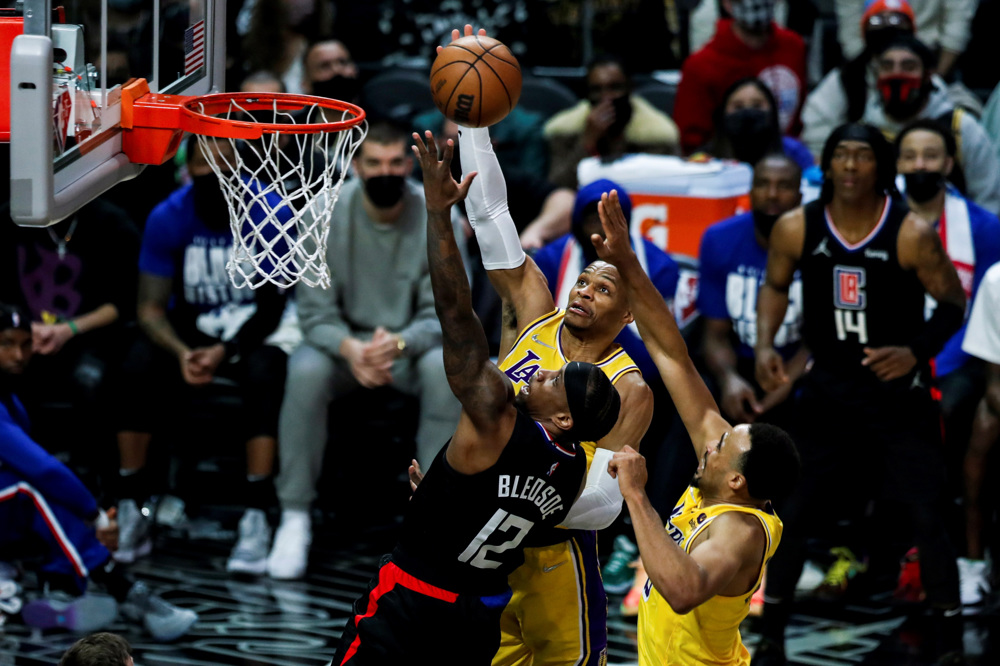Los Hawks frenan la racha de los Suns mientras los Clippers rompen el corazón a los Lakers