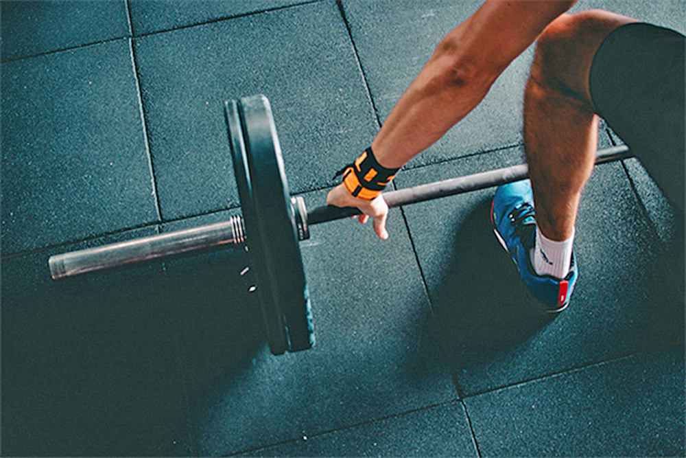 Ventajas de la adición de peso a la rutina de ejercicios