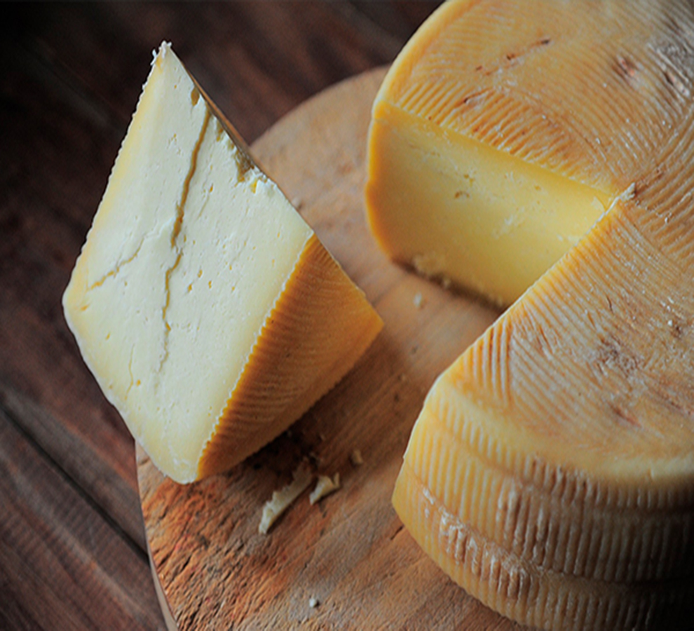 ¿Consumir grandes cantidades de queso genera adicción?