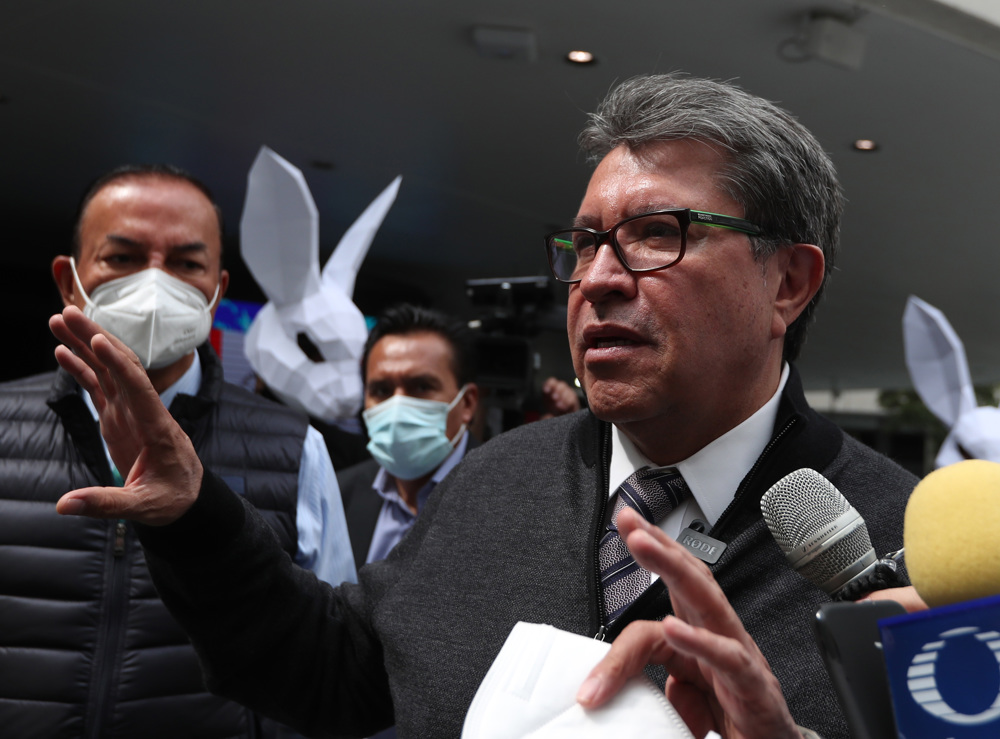 Líder de Senado mexicano aplaude liberación de su asesor acusado de homicidio