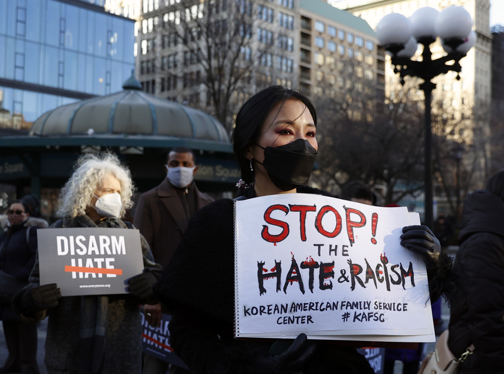 Prejuicios raciales influyen en salud mental y física de minorías