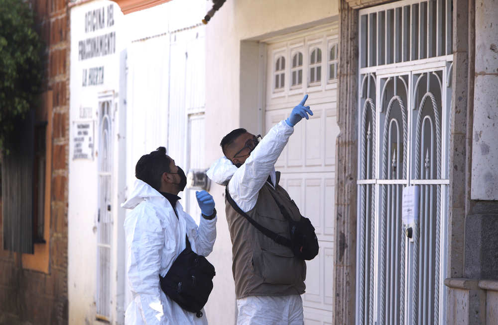 Identifican 11 “perfiles genéticos” en masacre en funeral en México