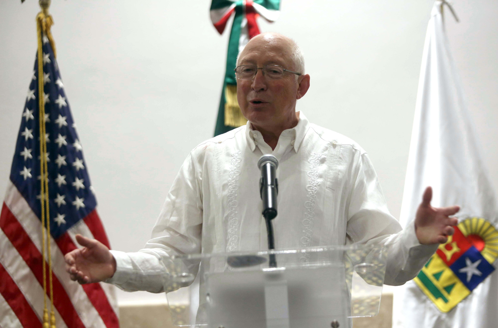 EE.UU. eleva alerta en ciudad mexicana de Nuevo Laredo y cierra consulado