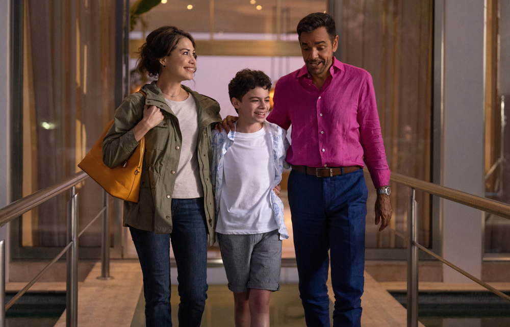 Serie “Acapulco” de Eugenio Derbez tendrá segunda temporada