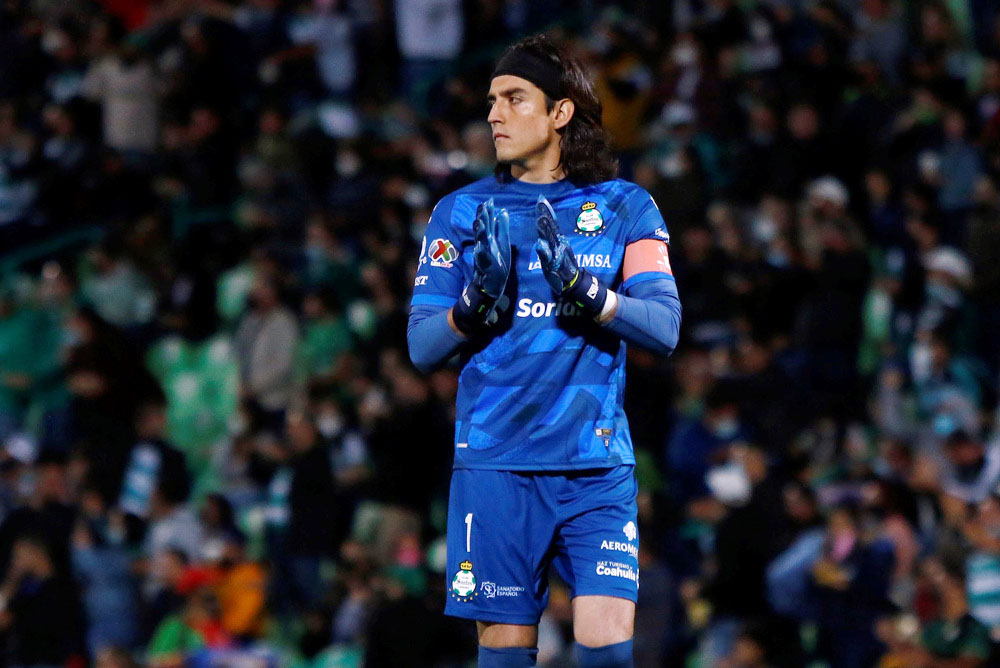 Acevedo y Alvarado sustituyen a Orozco y Pizarro en la selección mexicana