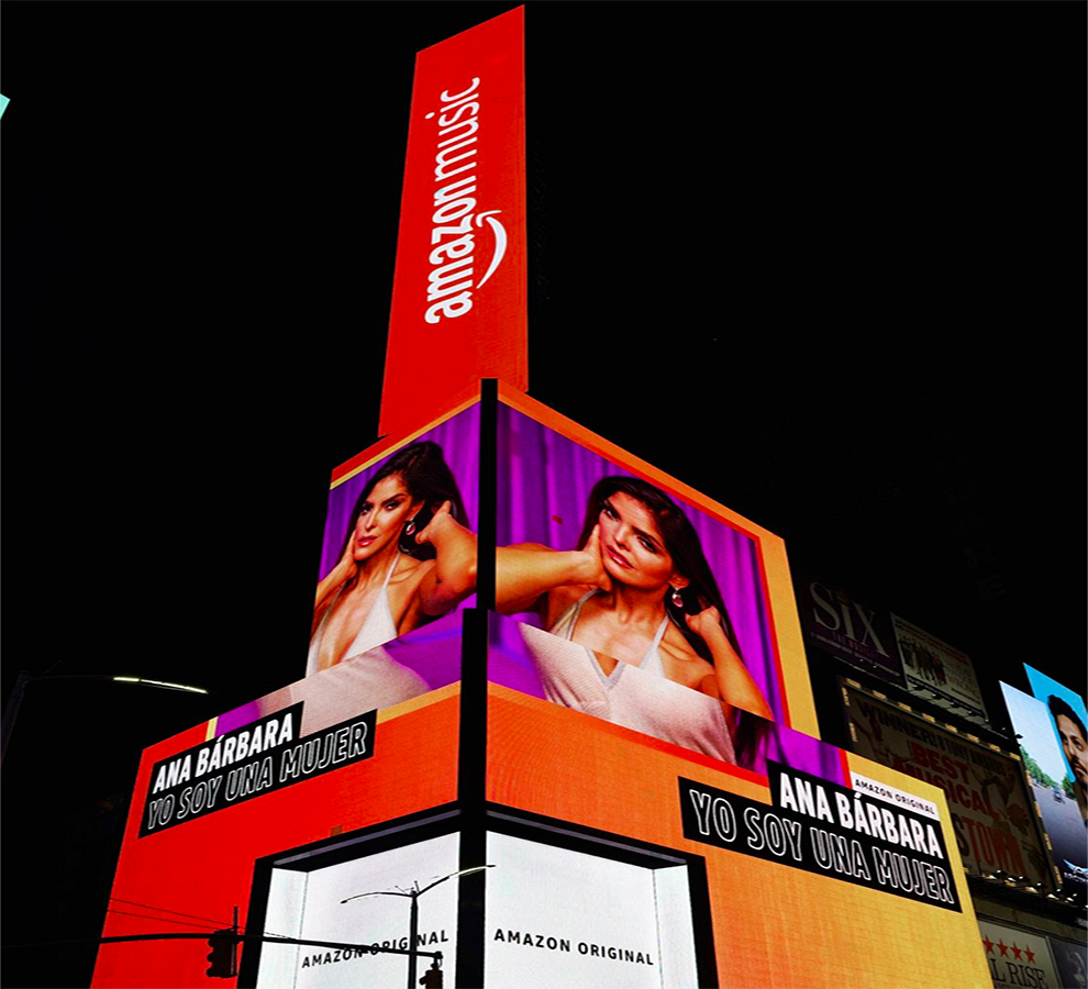 Ana Bárbara lanza “Yo soy una mujer” en Times Square y el World Trade Center