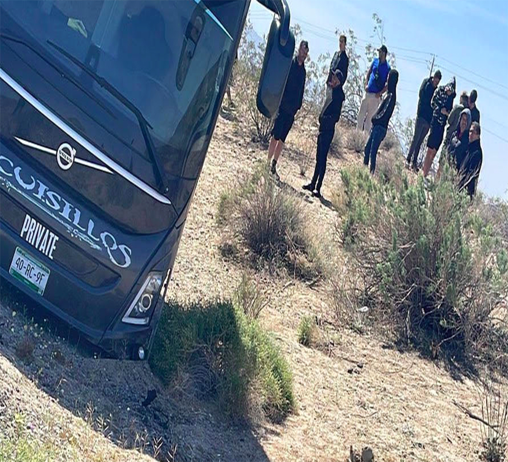 Integrantes de Banda Cuisillos sufren accidente y tremendo susto en Arizona
