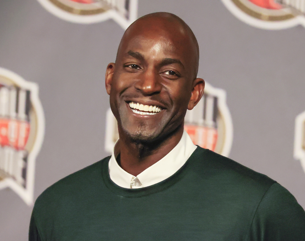 Los Celtics hacen eterno a Kevin Garnett en el Garden
