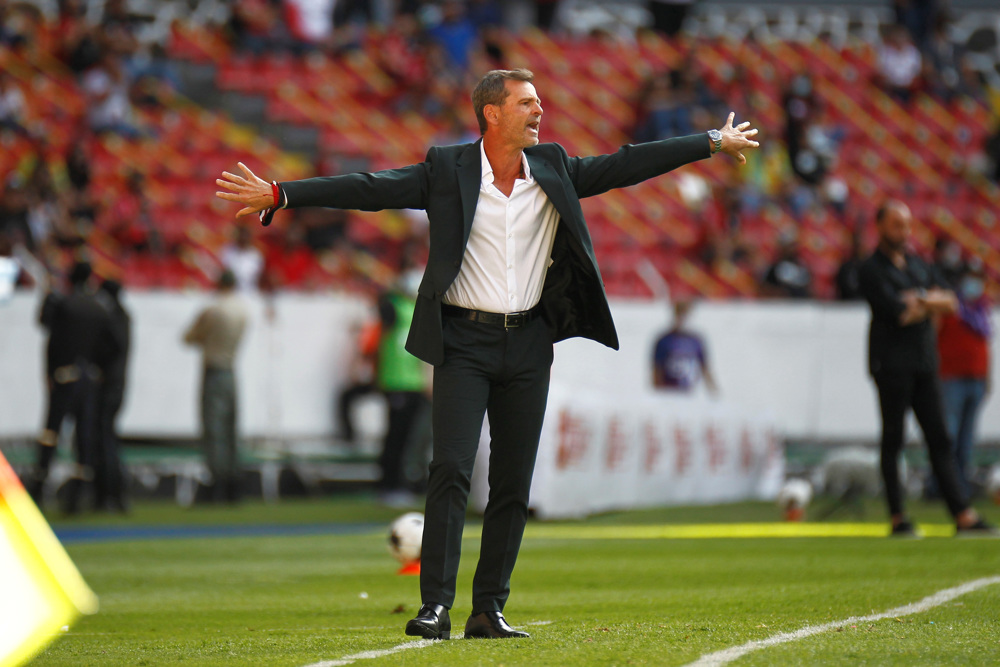 El argentino Diego Cocca confía en renovar contrato con el campeón Atlas