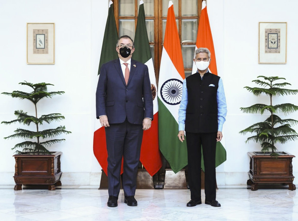 México busca en India que “jamás” vuelvan a estar indefensos en una pandemia